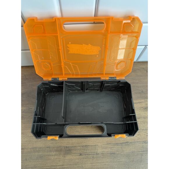 Beyblade Burst Beylocker Carrying Case Orange Black Storage Case with Handle - Picture 3 of 5